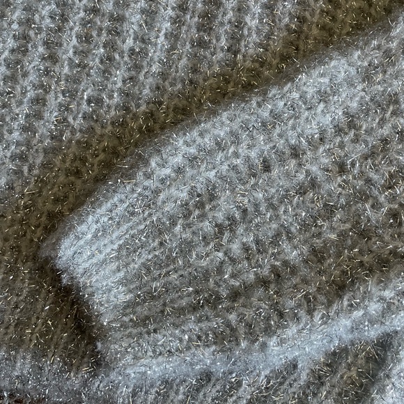 Silver oversized knit sweater - Picture 3 of 4